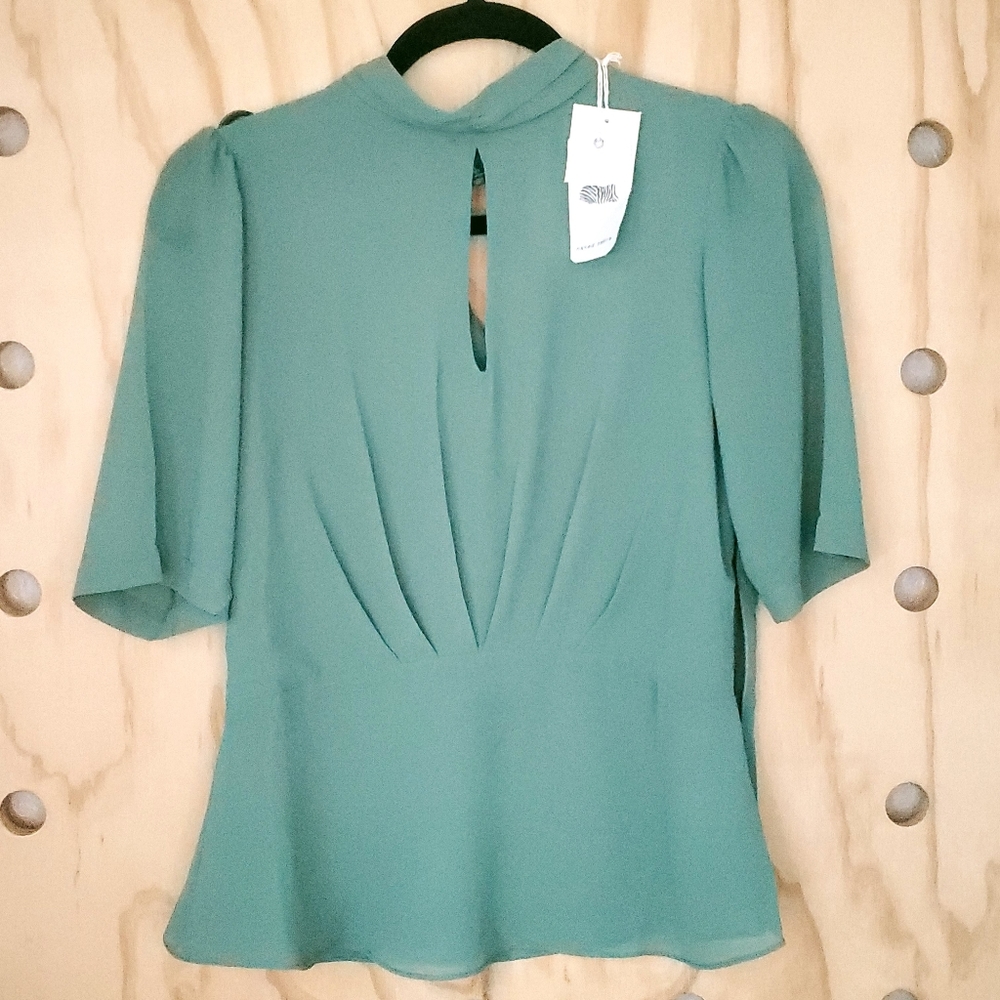 《 Naked Zebra 》Seafoam Green Blouse